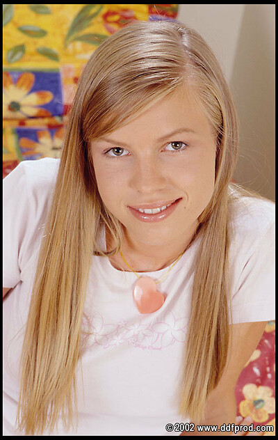 Ева, 28